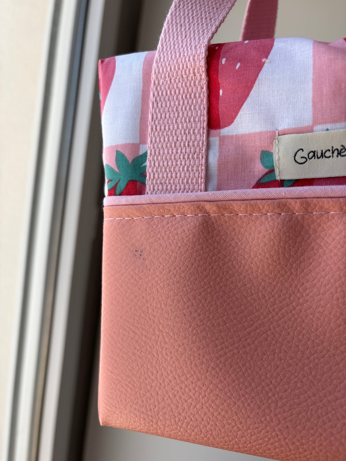 Lunch Bag Fraise Avec petit défaut sur le devant